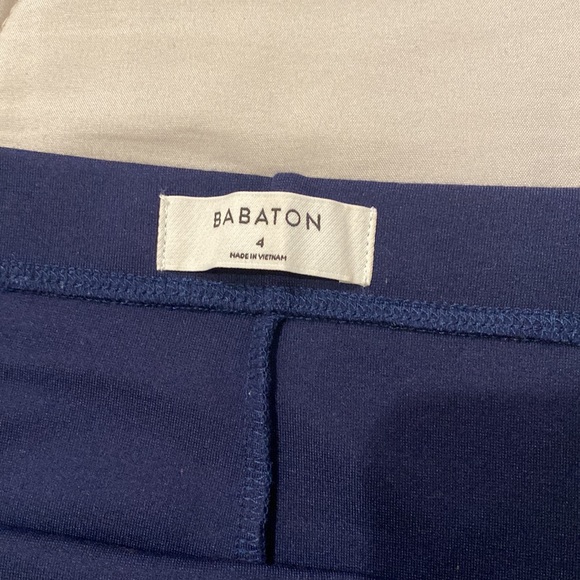 Aritzia Babaton (NWOT) Slit Skirt in Navy - Size 4 - Picture 7 of 8